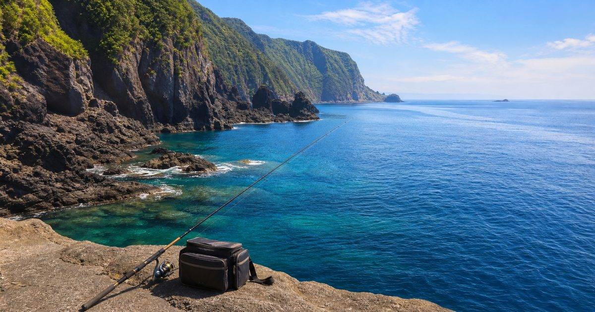伊豆半島の海の特徴と黒潮・断崖絶壁・高透明度を表すアイキャッチ画像